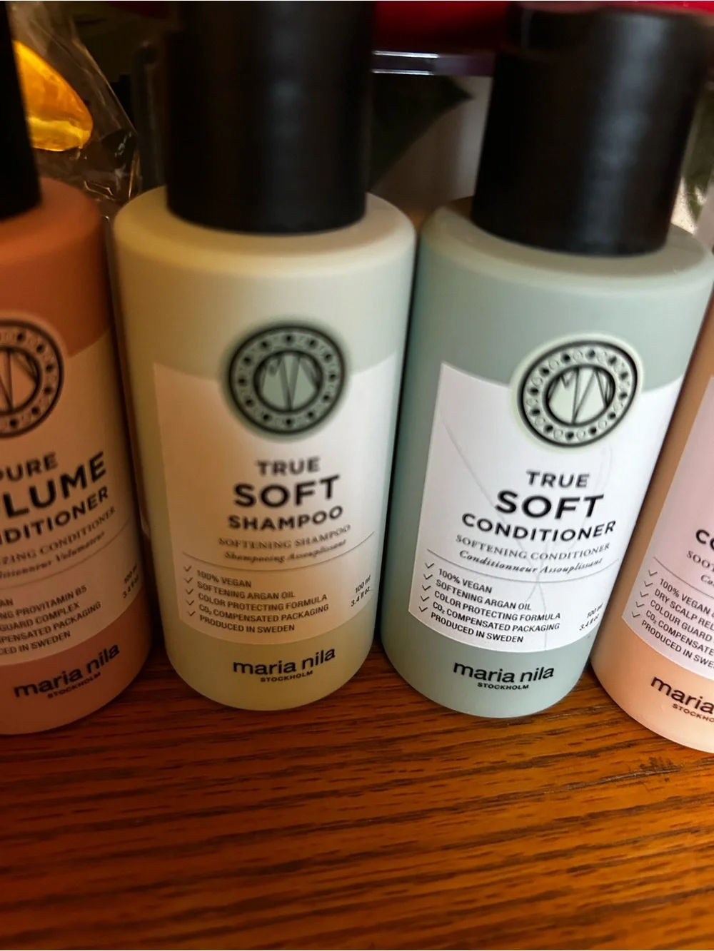 Maria Nila Assorted Travel Shampoo & Conditioner Set in Pink and Pastel Tones